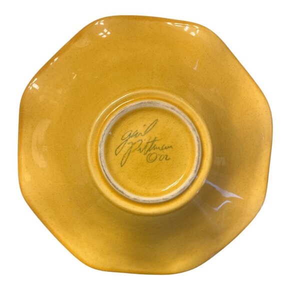 Hand-Painted Ceramic Bowl by Gail Pittman – Signed 2002 – Yellow Floral - Picture 4 of 5
